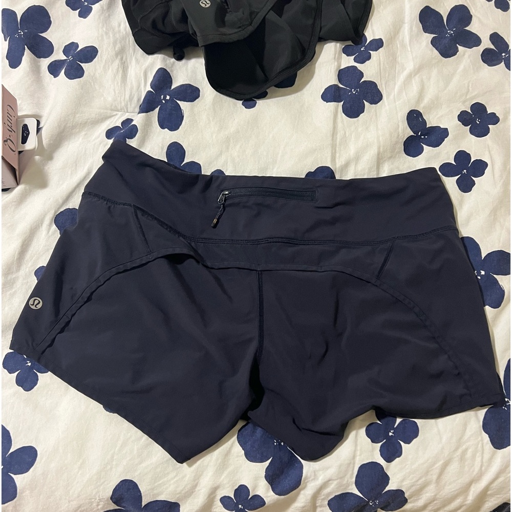 lululemon shorts - Picture 2 of 3